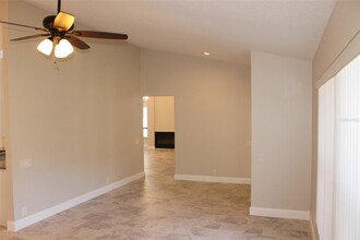 668 Lamoka Ct in Winter Springs, FL - Building Photo - Building Photo