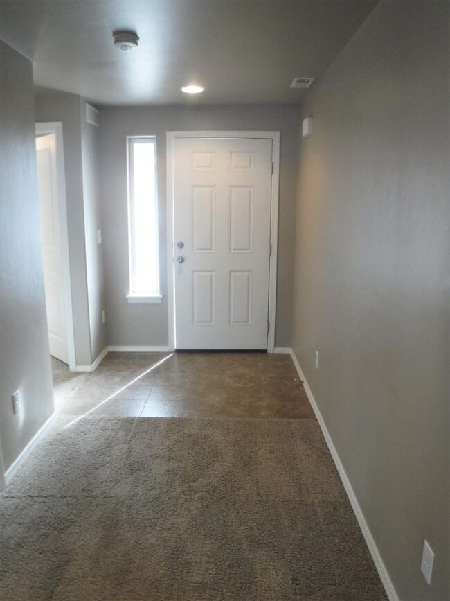 12716 Harrow Ct in Caldwell, ID - Building Photo - Building Photo