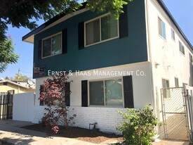 6524 Orange Ave in Long Beach, CA - Building Photo - Building Photo