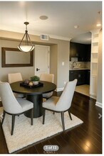 12157 Moorpark St, Unit Moorpark in Studio City, CA - Building Photo - Building Photo