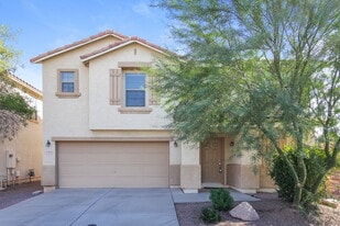 1360 E Clifton Ave in Gilbert, AZ - Building Photo