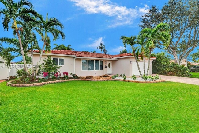 5500 Cleveland St in Hollywood, FL - Building Photo - Building Photo