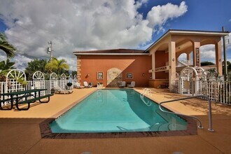 3910 Santa Barbara Blvd in Cape Coral, FL - Building Photo - Building Photo