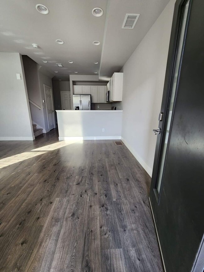 16179 E Elk Dr in Denver, CO - Building Photo - Building Photo