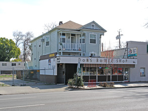 Coffee Shop in Sacramento, CA - Building Photo - Building Photo