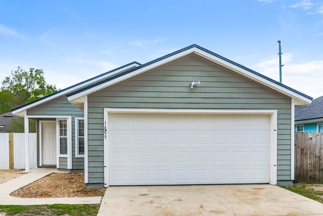 property at 1409 Forbes St