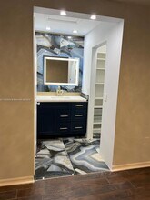 2845 NE 185th St in Aventura, FL - Building Photo - Building Photo
