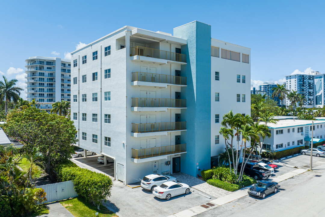 The Gallery in Fort Lauderdale, FL - Building Photo