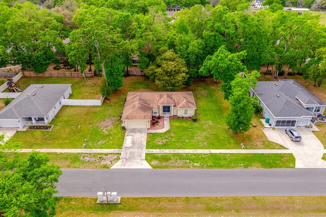 304 Woods Landing Dr in Lady Lake, FL - Building Photo - Building Photo