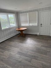 84 Fairview Dr. in West Milford, NJ - Building Photo - Building Photo