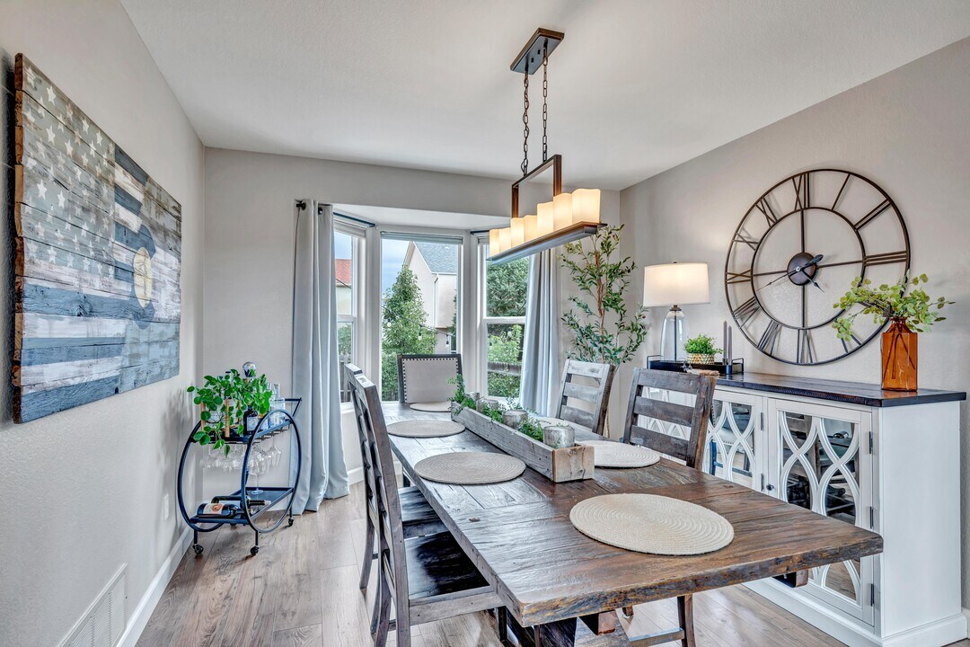 5483 Mountain Garland Dr in Colorado Springs, CO - Building Photo