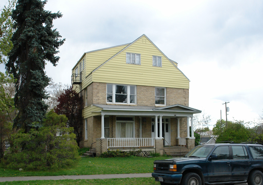 903 W Augusta Ave in Spokane, WA - Building Photo