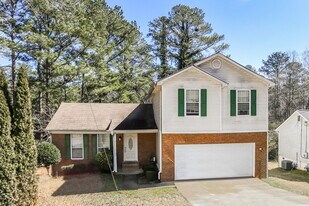 1280 Kilgore Rd in Lithonia, GA - Building Photo