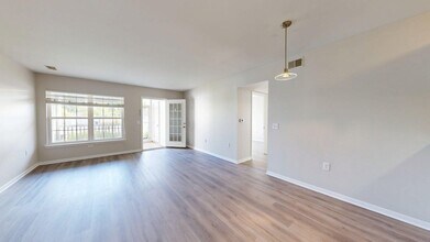 2790 S Knightsbridge Cir in Ann Arbor, MI - Building Photo - Building Photo