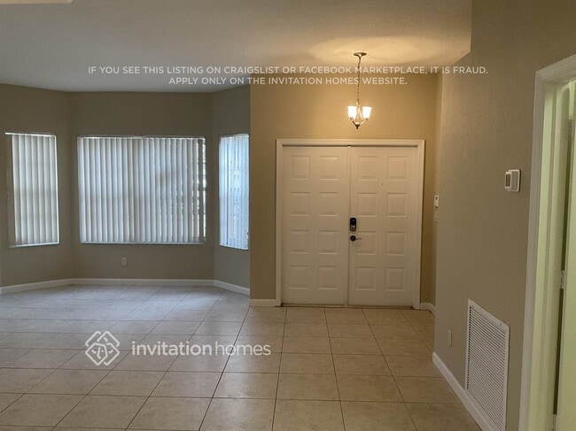 5804 NW 49th Ln in Coconut Creek, FL - Building Photo - Building Photo