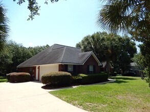 1858 Vineland Ln in Tallahassee, FL - Building Photo - Building Photo