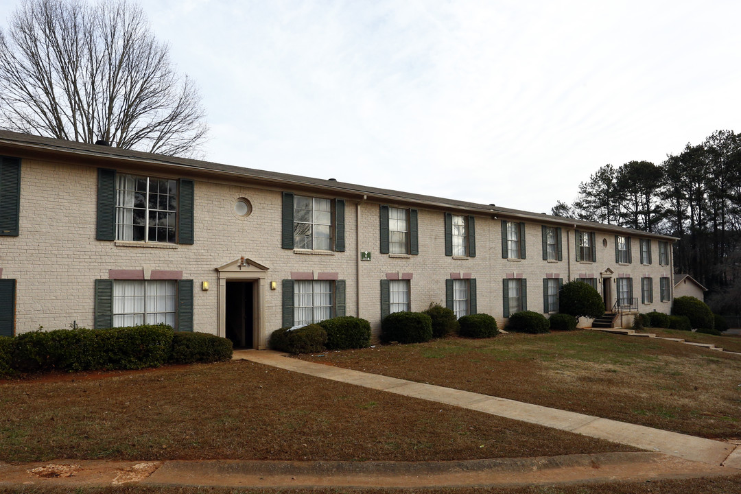 Indian Valley Apartments in Clarkston, GA - Building Photo