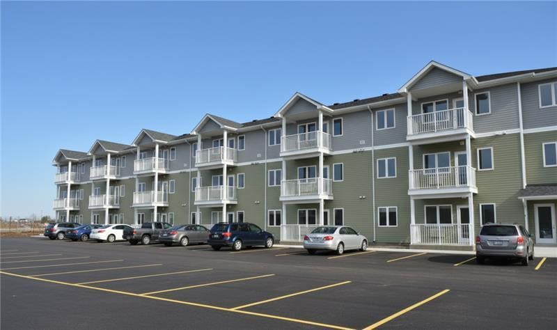 Eastgate Apartments in Regina, SK - Building Photo