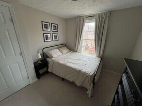 442 Shady Glen Dr in Capitol Heights, MD - Foto de edificio - Building Photo