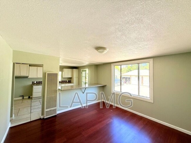 359 E Washington Blvd in Pasadena, CA - Building Photo - Building Photo