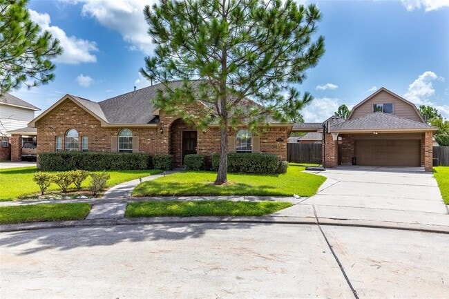 property at 3405 Kleberg Ct