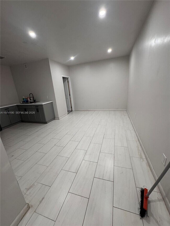 11711 SW 107th Ct in Miami, FL - Building Photo - Building Photo