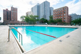 4343 N Clarendon Ave, Unit 616 in Chicago, IL - Building Photo - Building Photo