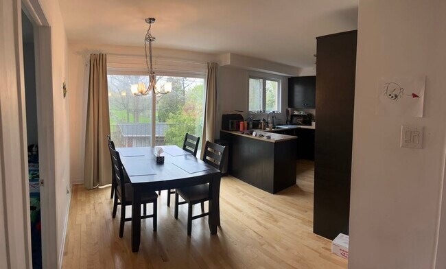 6389 Mignault Rue in Montréal, QC - Building Photo - Building Photo