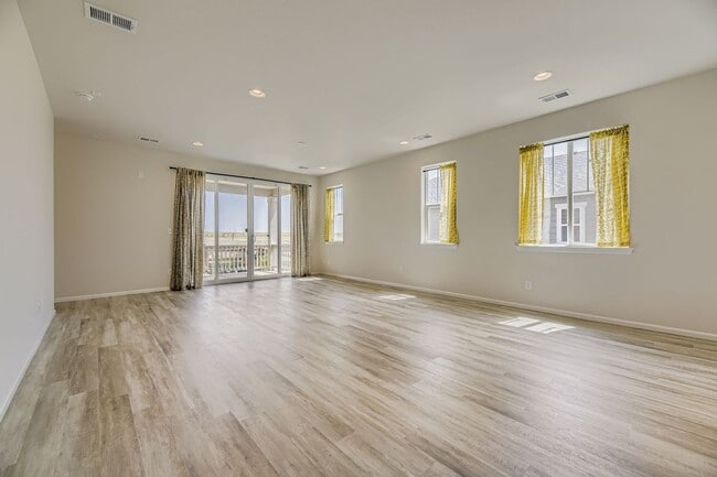 3860 N Gold Bug St in Aurora, CO - Building Photo - Building Photo