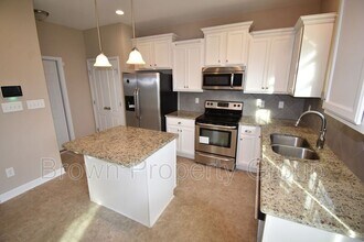 804 Leah St in Fayetteville, NC - Building Photo - Building Photo