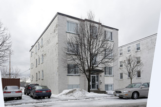 368 Blake Blvd in Ottawa, ON - Building Photo - Building Photo