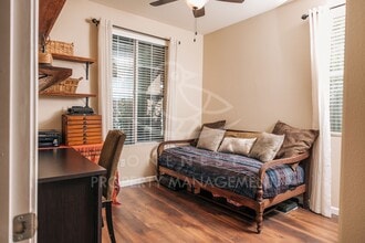 702 Farrington Ln in Lincoln, CA - Foto de edificio - Building Photo