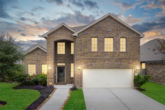 property at 2411 Lowndes Point