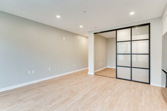 2210 Wisconsin Ave NW in Washington, DC - Building Photo - Building Photo