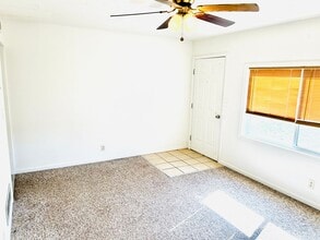 1111 N Eisenhower Dr in Junction City, KS - Building Photo - Building Photo