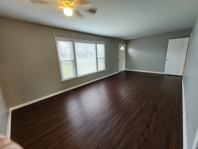 2221 Green Acres Dr in Clarksville, TN - Building Photo - Building Photo