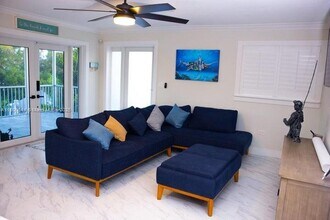 216 La Paloma Rd in Key Largo, FL - Building Photo - Building Photo