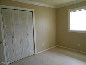 524 Glendale Ave in Lehigh Acres, FL - Building Photo - Building Photo