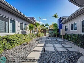 1215 NE 17th Ave-Unit -6 in Fort Lauderdale, FL - Building Photo - Building Photo