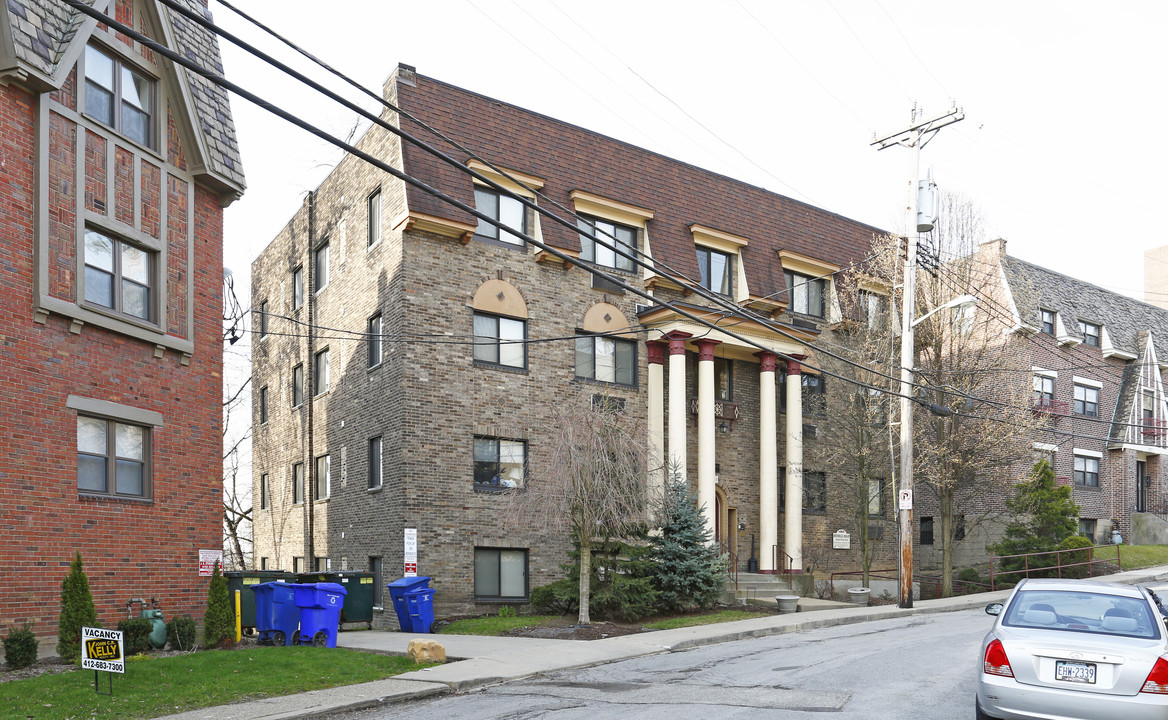 Munhall Road in Pittsburgh, PA - Building Photo