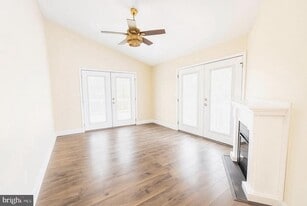 1049 Paleface Ct in Lusby, MD - Building Photo