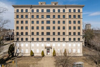 Broadwin Apartments in Columbus, OH - Foto de edificio - Building Photo