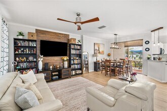 12466 Country White Cir in Tampa, FL - Building Photo - Building Photo