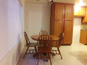 8939 Mango Ave in Fontana, CA - Building Photo - Building Photo