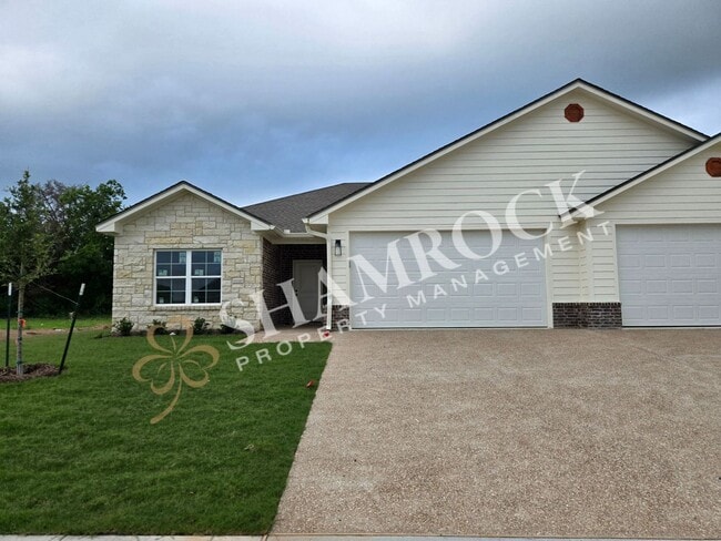 property at 153 W Windmill Wy