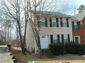 925 Mill Stone Dr in Marietta, GA - Building Photo