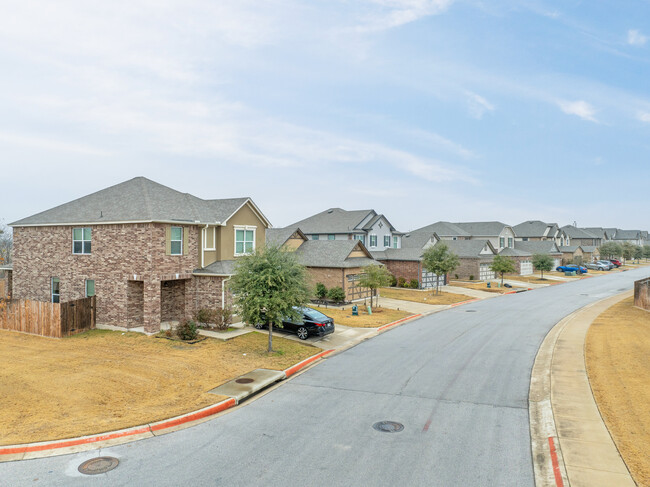 Pioneer Point in Round Rock, TX - Foto de edificio - Building Photo