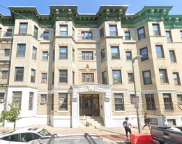 65 Burbank St, Unit 11 in Boston, MA - Building Photo