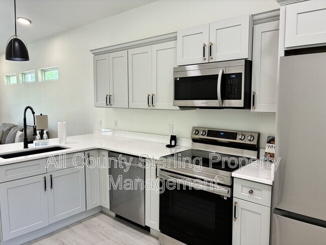 property at 10230 NE 72nd St