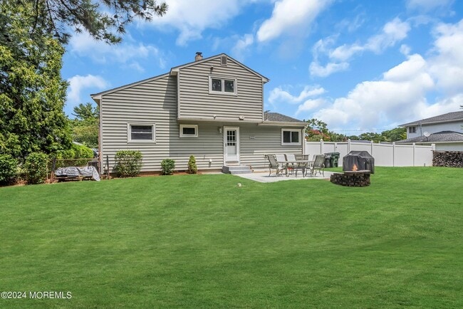 36 Vivian Ct in Howell, NJ - Building Photo - Building Photo